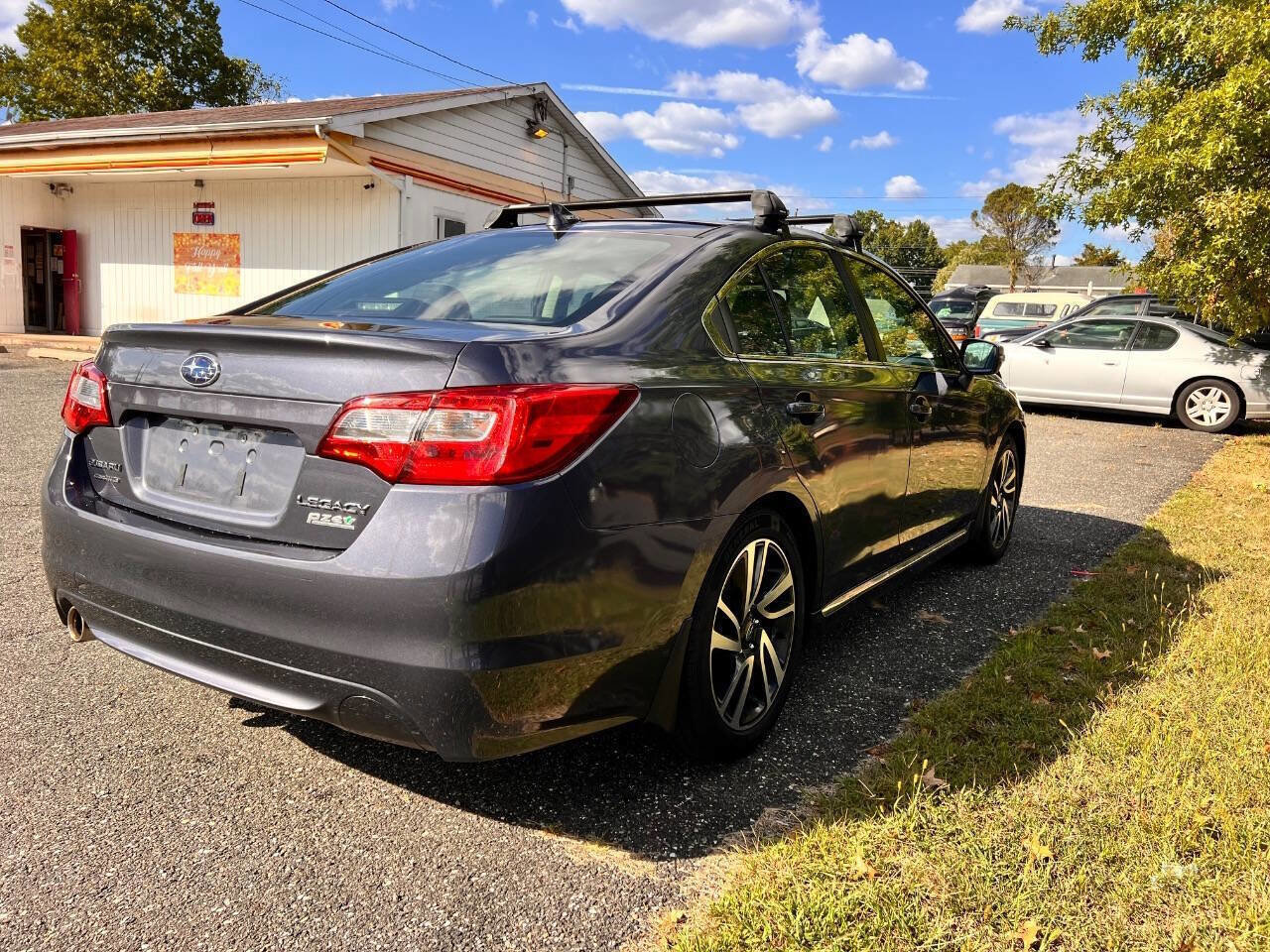 Used 2017 Subaru Legacy 2.5i Sport image 9