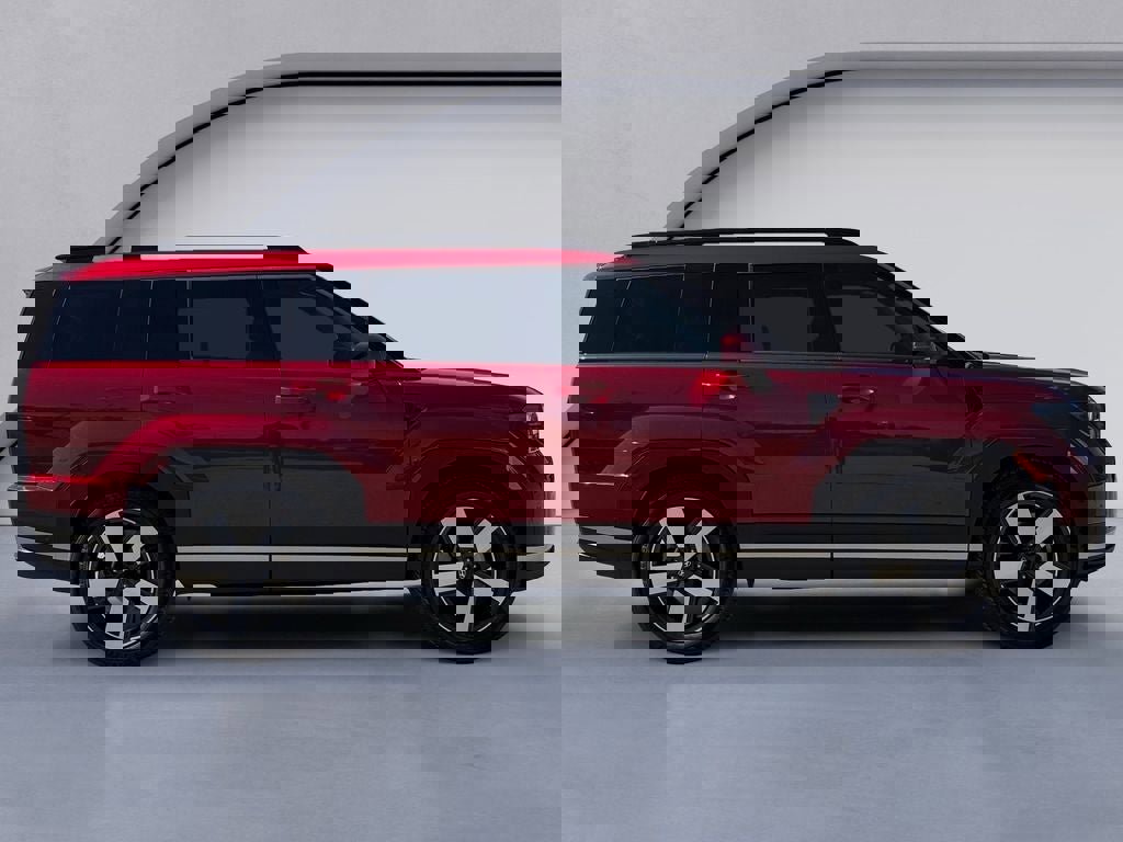 Used 2025 Hyundai Santa Fe Limited image 6