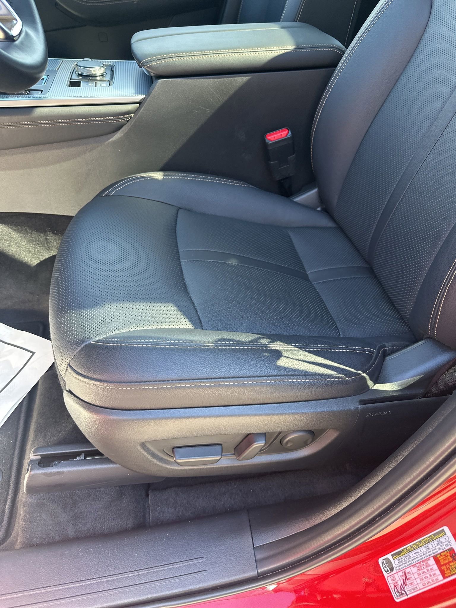 Used 2025 MAZDA CX-70 Plug-In Hybrid w/ Premium Pkg image 31