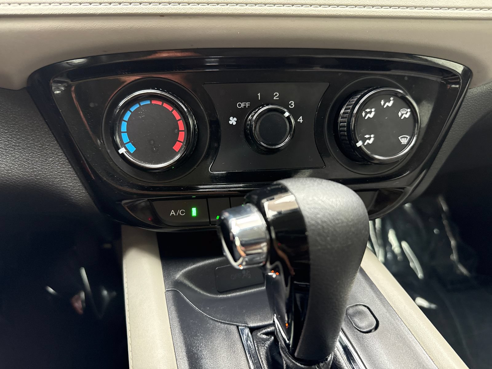 Used 2020 Honda HR-V LX image 27