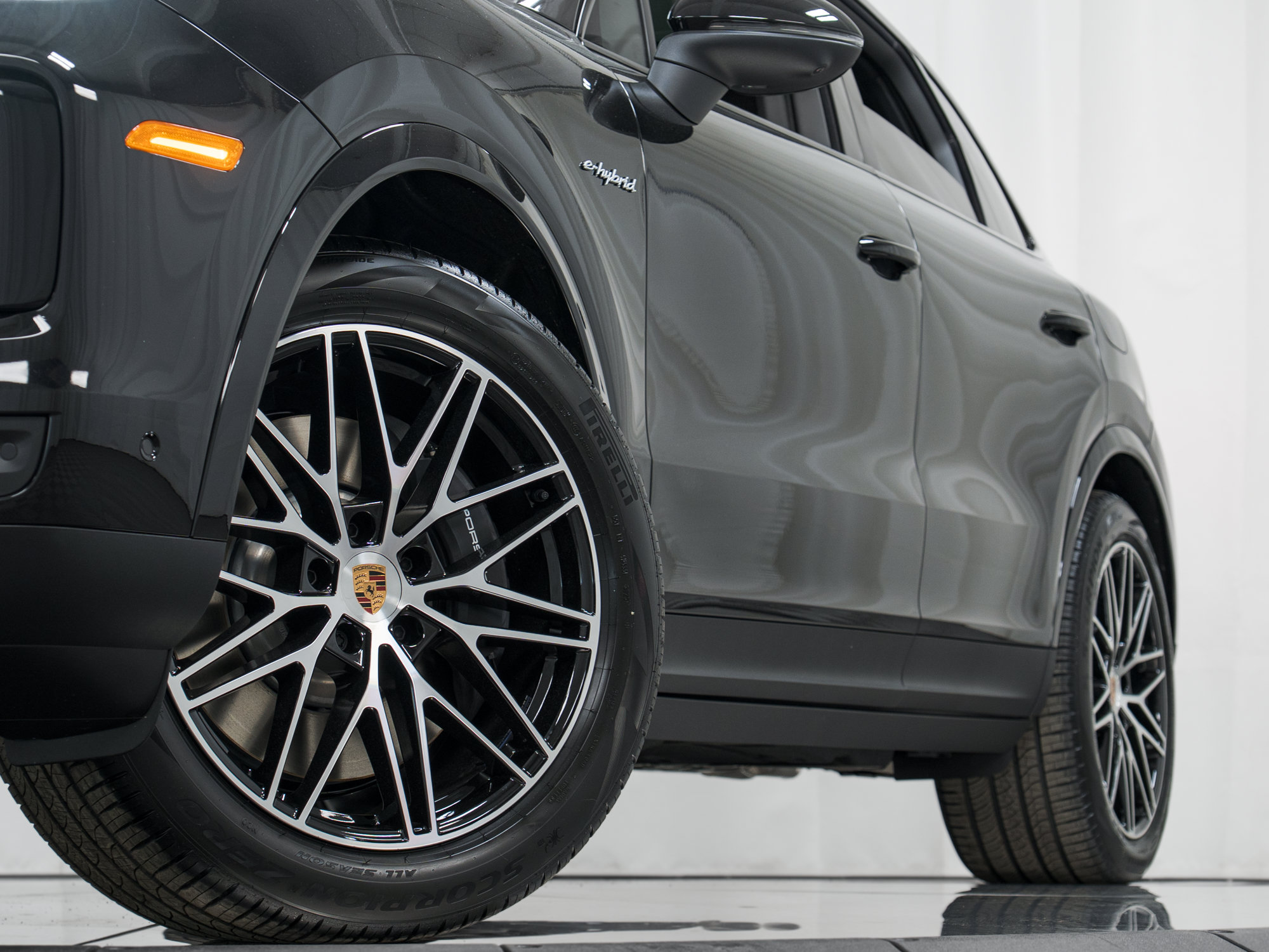 New 2026 Porsche Cayenne S AWD/4WD image 30