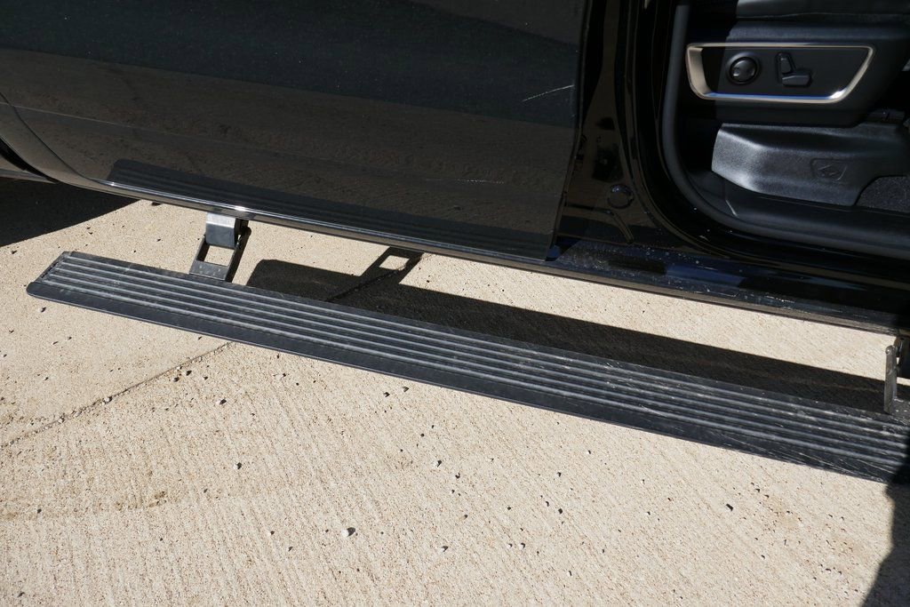 New 2026 RAM 1500 Laramie w/ Night Edition image 9