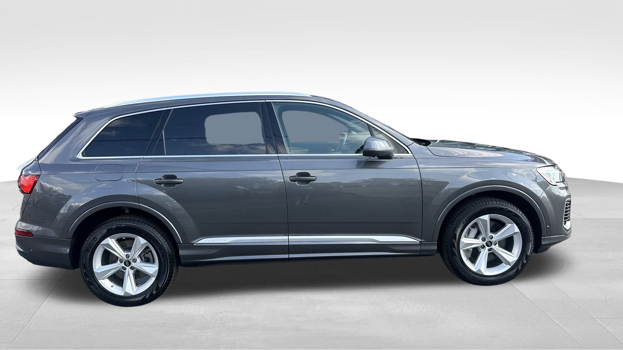 Used 2025 Audi Q7 2.0T Premium w/ Convenience Package image 44