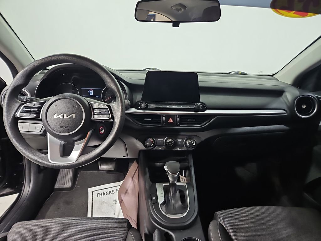 Used 2022 Kia Forte LXS image 13
