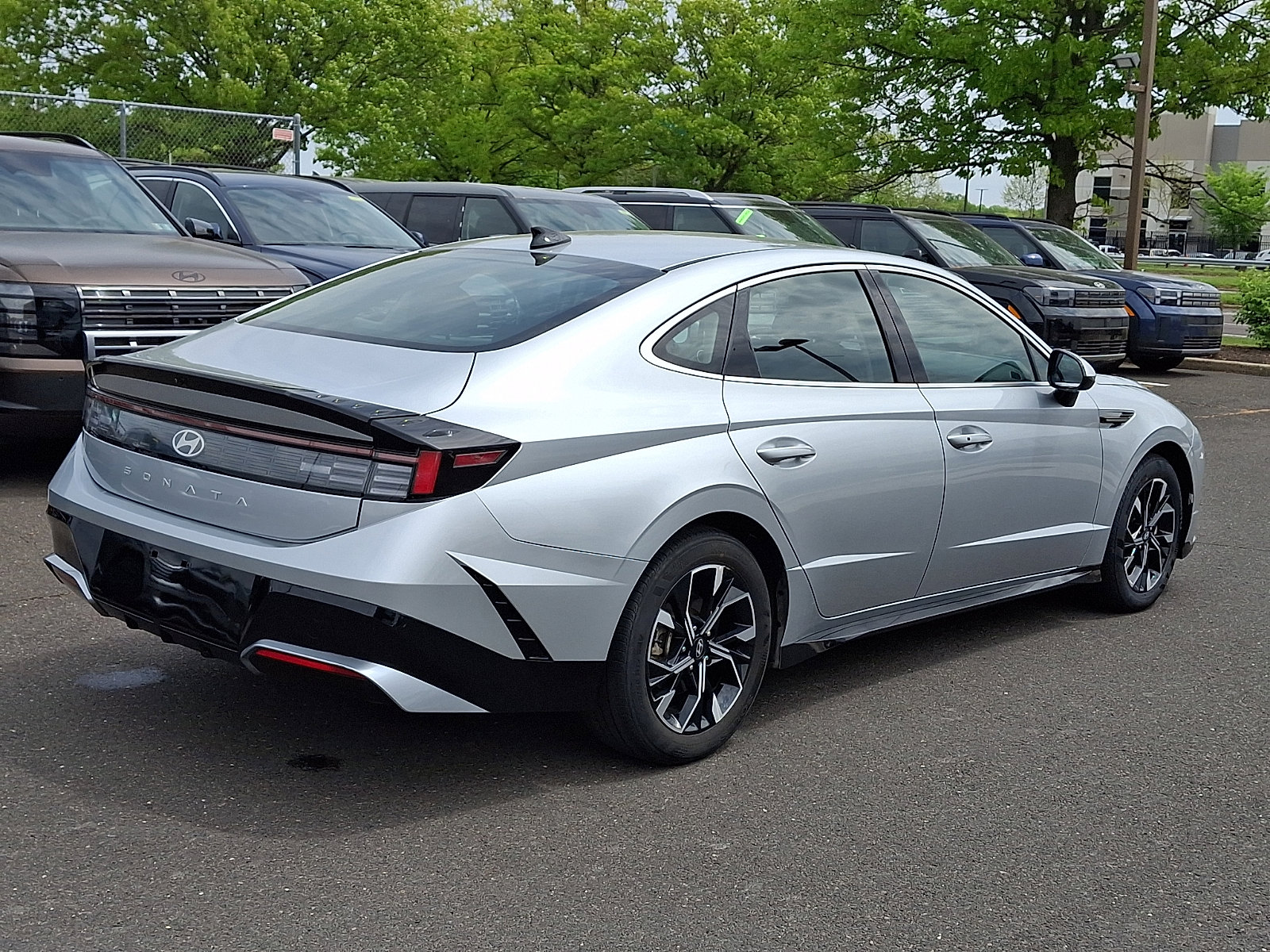 Certified 2025 Hyundai Sonata SEL FWD image 6