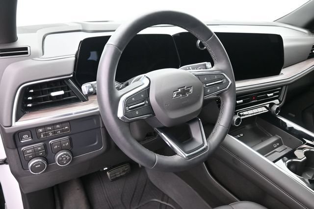 Used 2026 Chevrolet Tahoe Z71 w/ Comfort Package AWD/4WD image 24