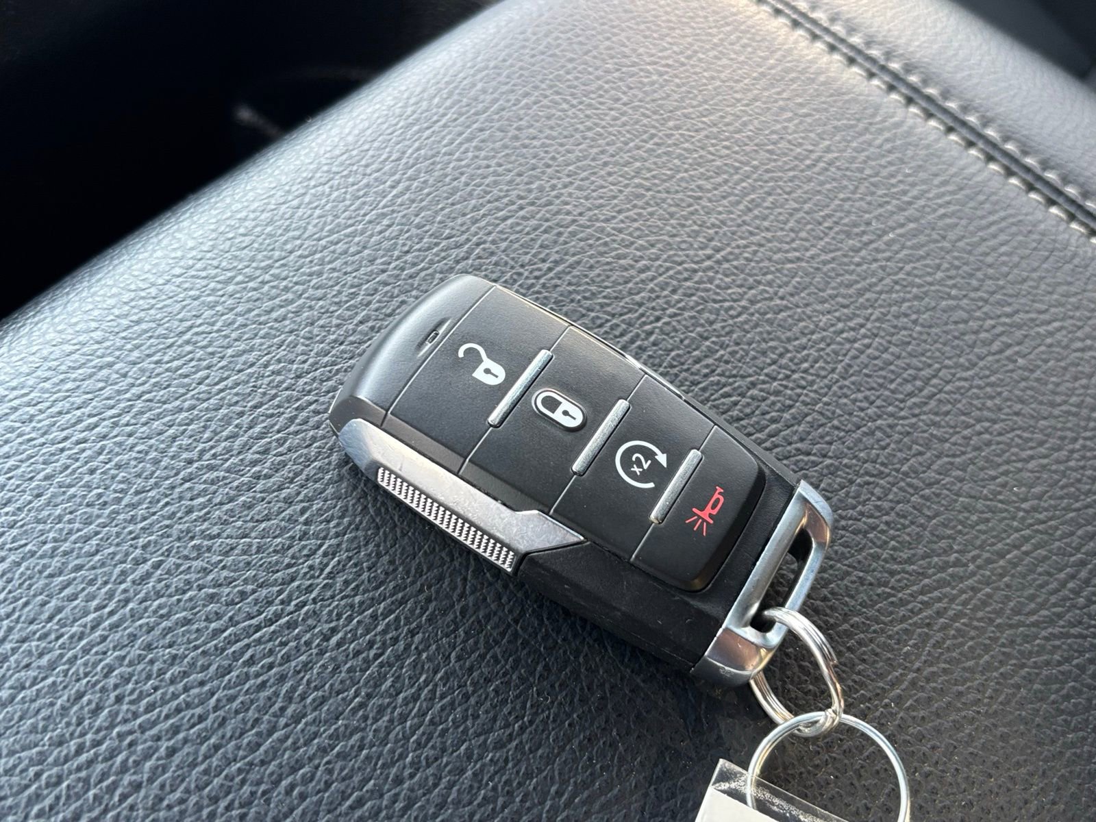 Used 2025 RAM 1500 Laramie image 25