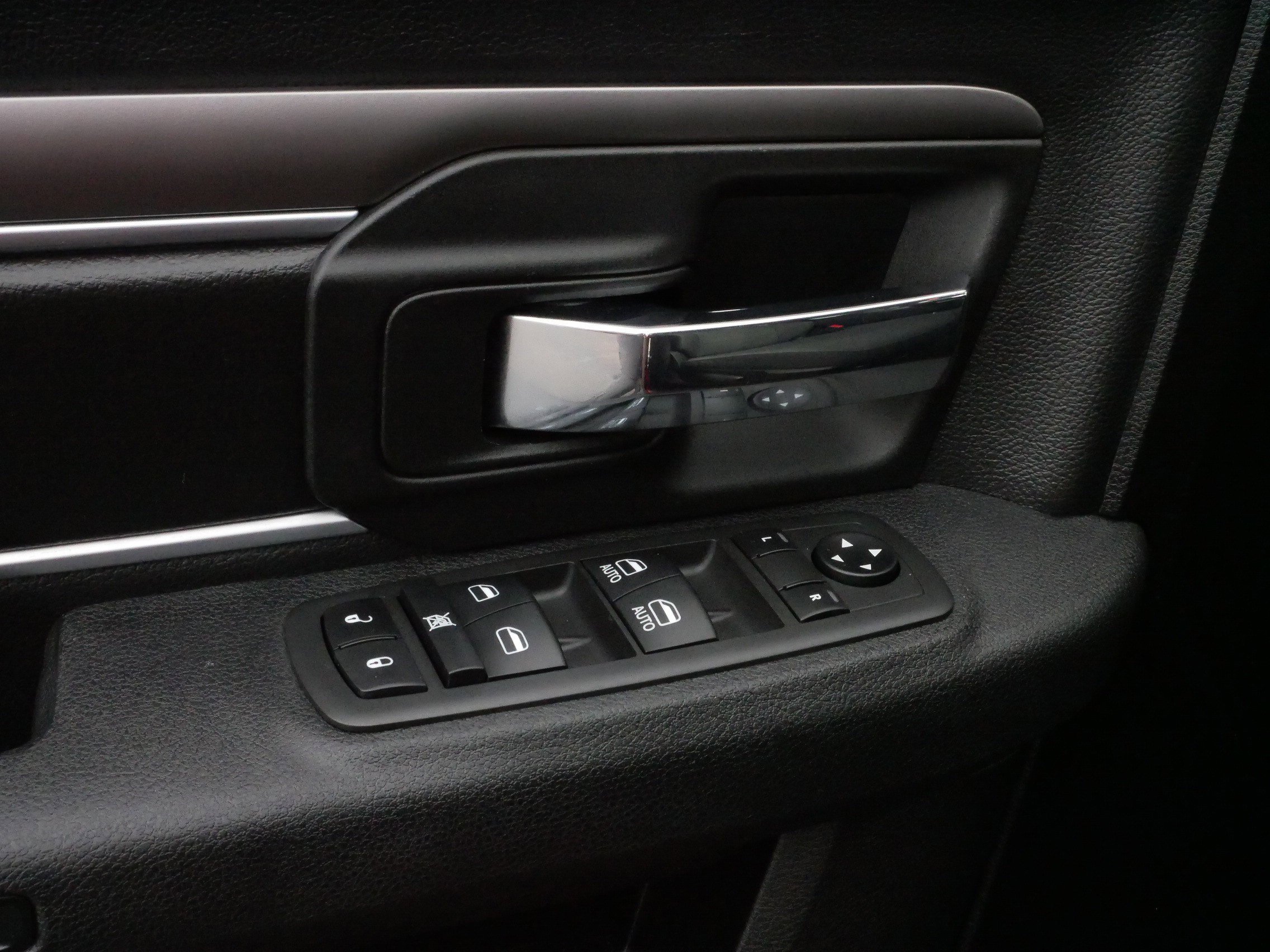 Used 2022 RAM 1500 Classic Warlock image 19