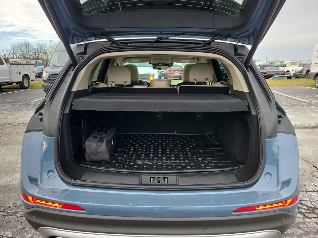 New 2026 Lincoln Corsair Premiere image 10