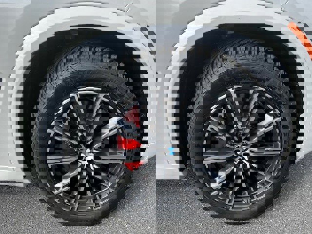 Used 2021 BMW X5 xDrive40i w/ M Sport Package image 10