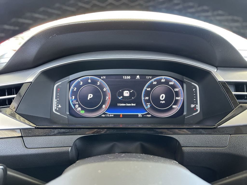 Used 2021 Volkswagen Arteon SE FWD image 11