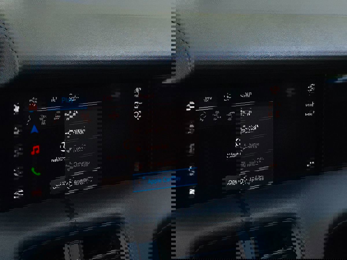 Used 2023 Porsche Taycan image 40