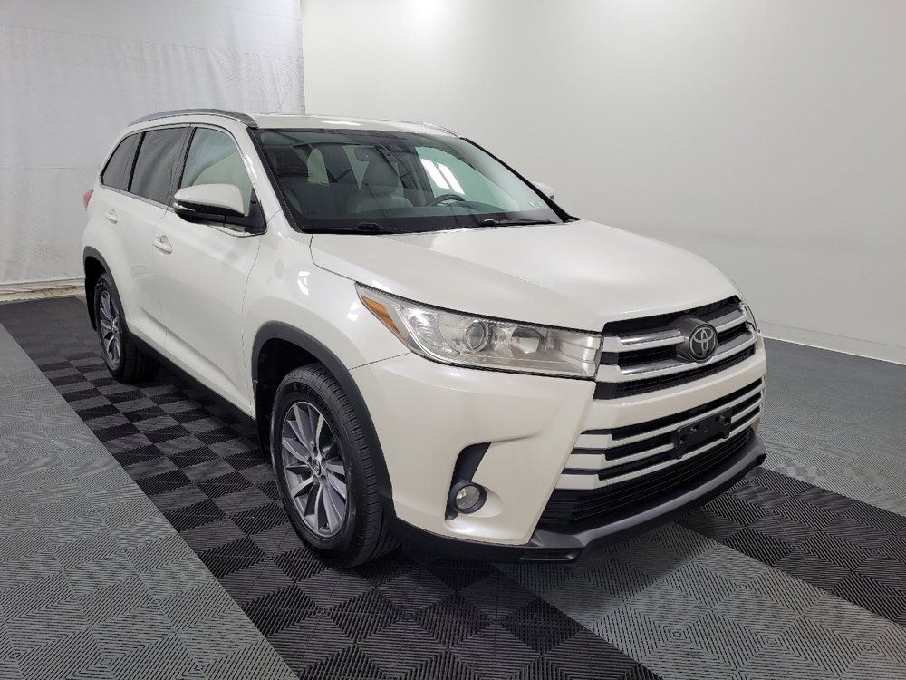 Used 2019 Toyota Highlander XLE image 13