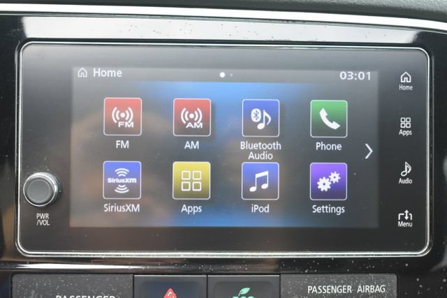 Used 2018 Mitsubishi Outlander LE AWD/4WD image 25