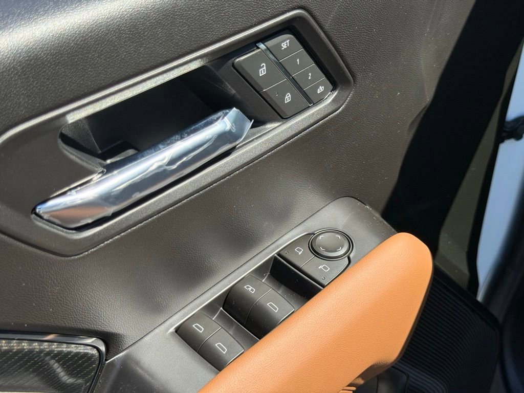 New 2026 GMC Canyon AT4 w/ Technology Plus Package AWD/4WD image 19