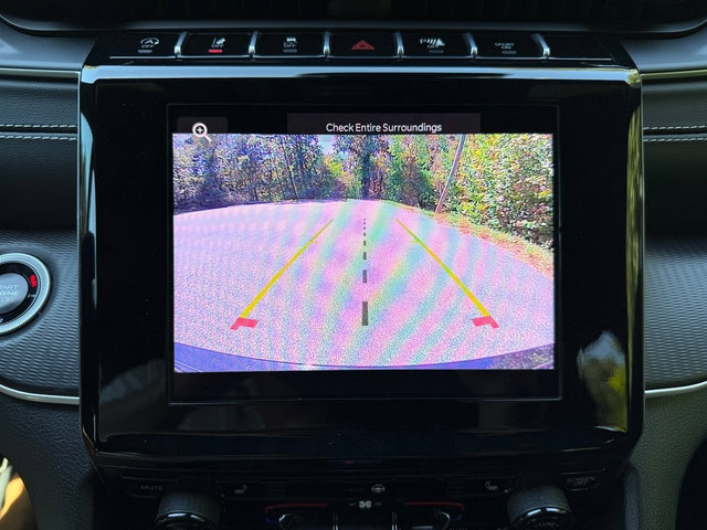 Used 2024 Jeep Grand Cherokee Altitude AWD/4WD image 23