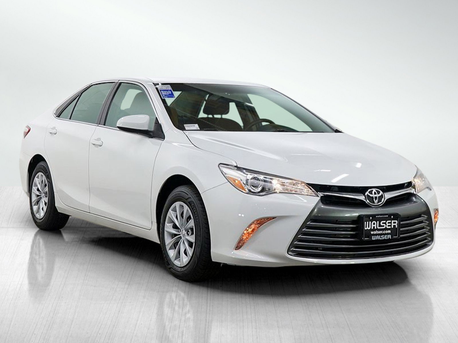 Used 2017 Toyota Camry LE FWD image 7