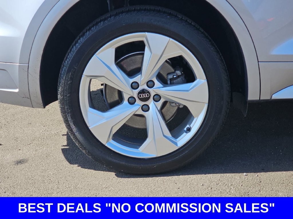 Used 2023 Audi Q5 2.0T Premium Plus w/ Premium Plus Package AWD/4WD image 39