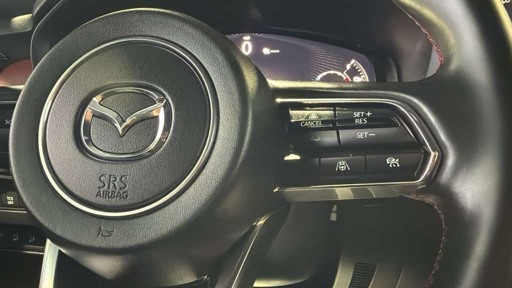 Used 2025 MAZDA CX-70 Plug-In Hybrid w/ Premium Plus AWD/4WD image 16