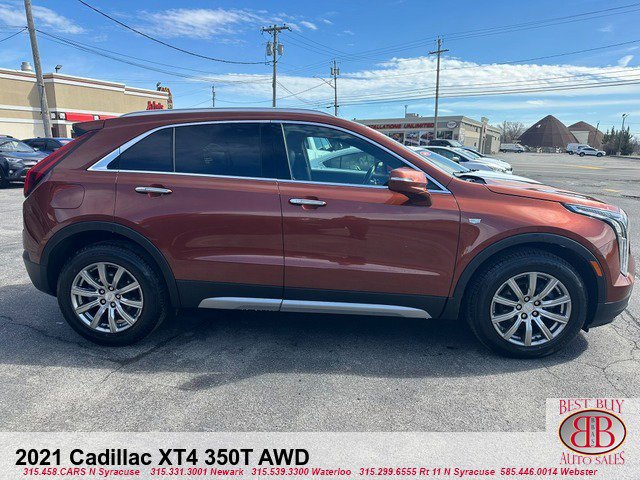 Used 2021 Cadillac XT4 Premium Luxury image 2