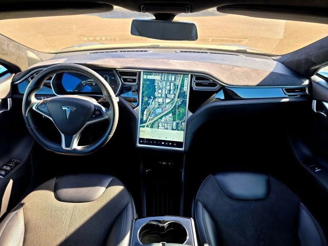 Used 2015 Tesla Model S 85D image 10
