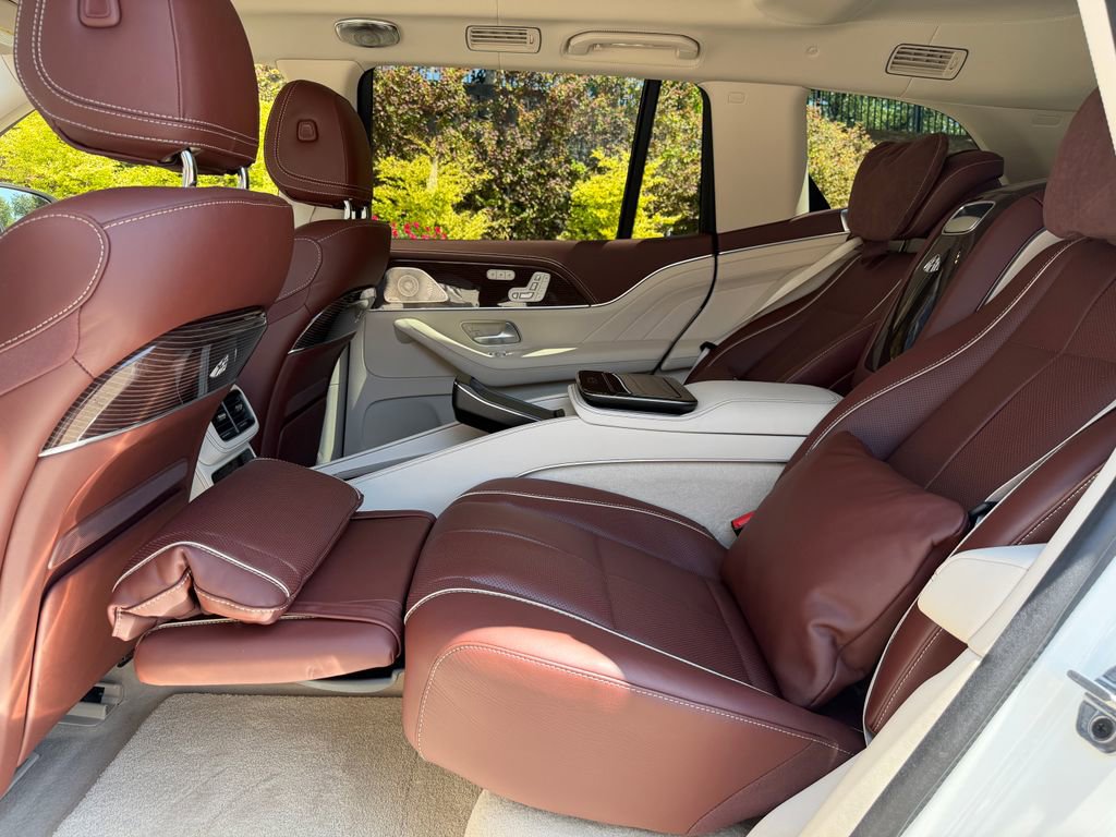 Used 2023 Mercedes-Benz Maybach GLS 600 4MATIC image 46