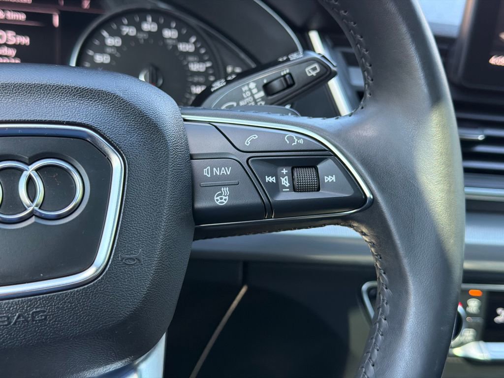 Used 2020 Audi Q5 2.0T Premium w/ Titanium Sport Package AWD/4WD image 21