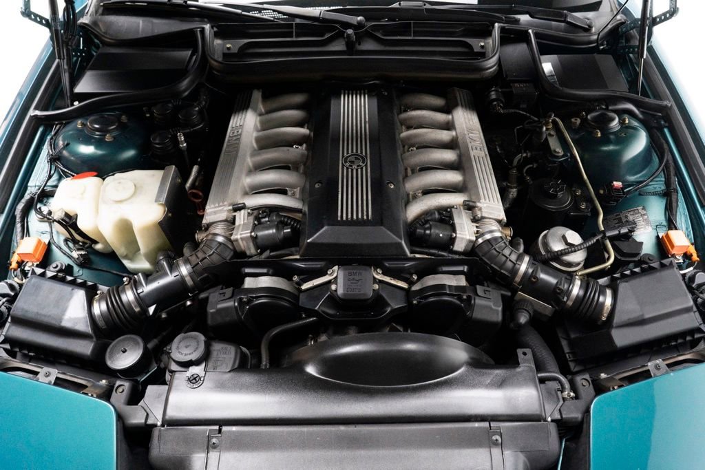 Used 1992 BMW 850i RWD image 44