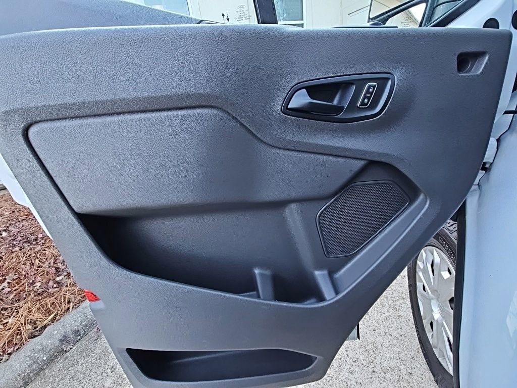 Used 2022 Ford E-Transit Low Roof w/ Load Area Protection Package image 23