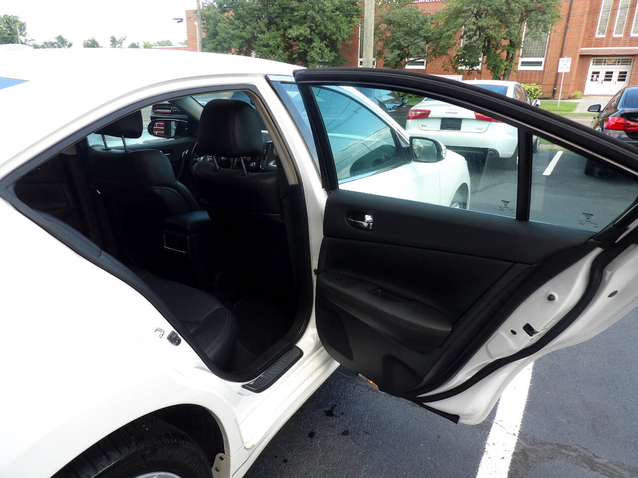 Used 2011 Nissan Maxima 3.5 SV w/ Cold Pkg image 16