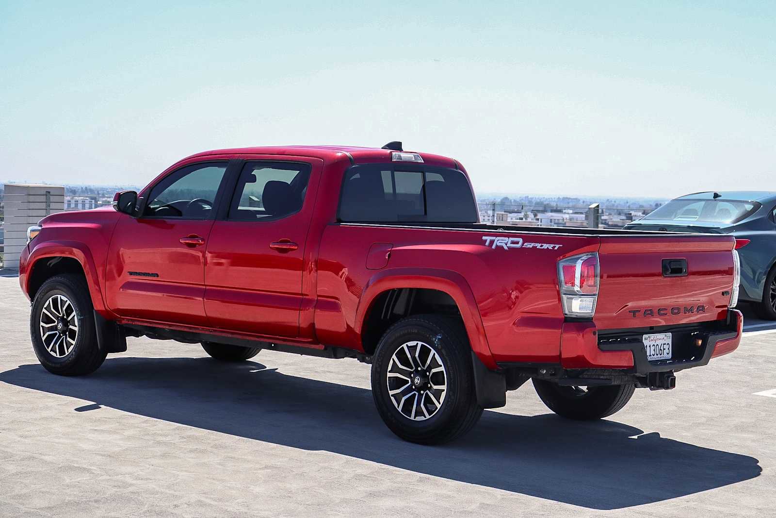 Used 2022 Toyota Tacoma TRD Sport w/ Technology Package image 6