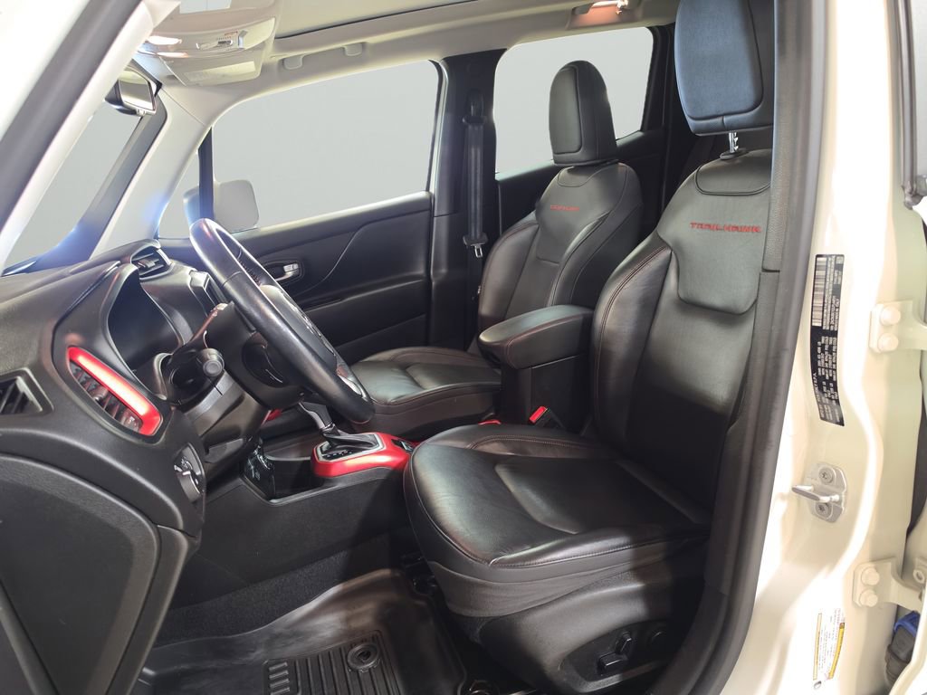 Used 2020 Jeep Renegade Trailhawk w/ Premium Leather Group AWD/4WD image 11