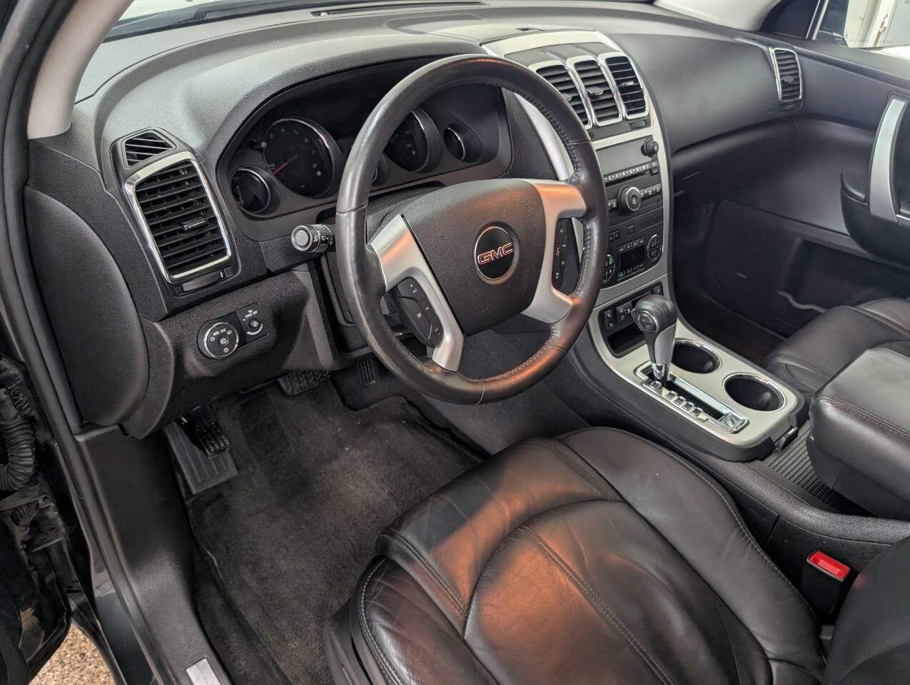 Used 2011 GMC Acadia SLT AWD/4WD image 8