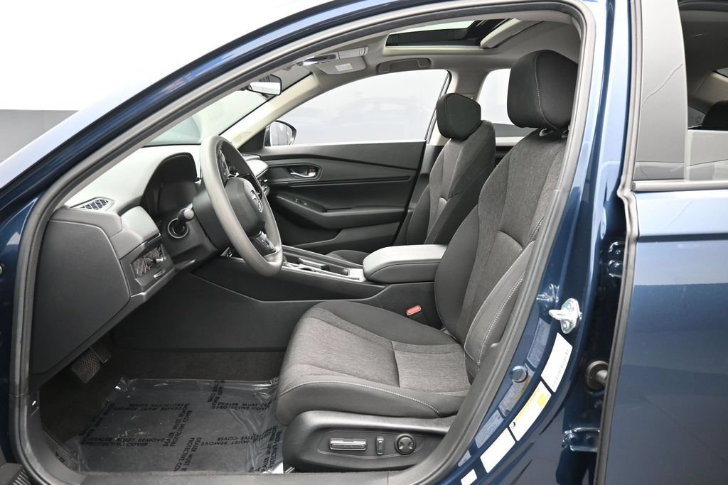 Used 2024 Honda Accord EX image 19