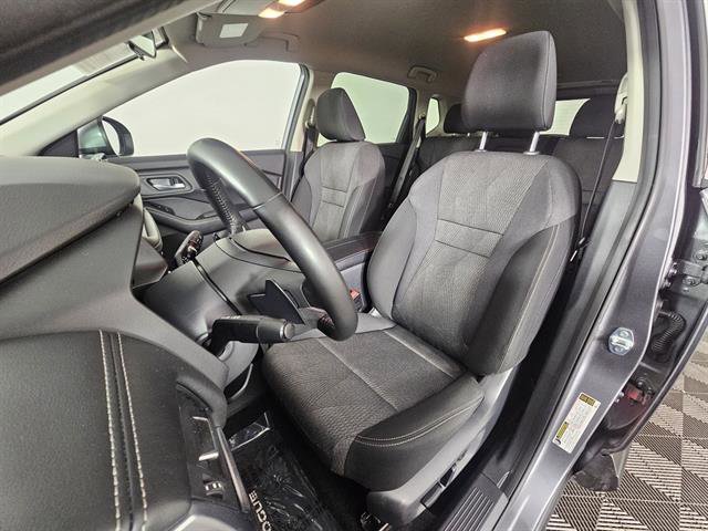 Used 2025 Nissan Rogue SV image 26