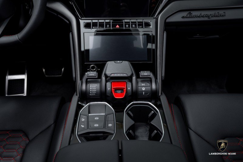 Used 2024 Lamborghini Urus S image 41