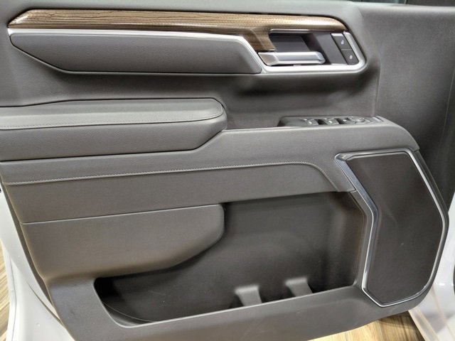 Used 2025 Chevrolet Silverado 2500 LT w/ Convenience Package image 41