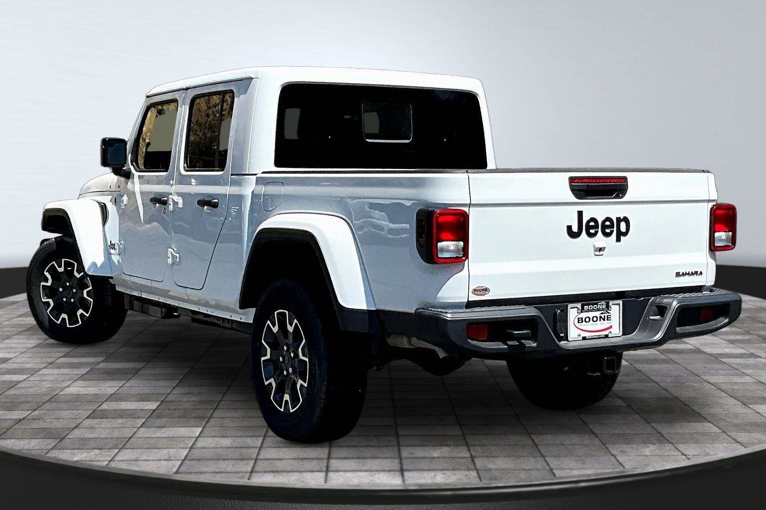 New 2026 Jeep Gladiator Sport AWD/4WD image 4