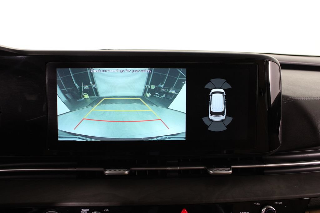 Used 2022 Kia Carnival EX FWD image 29
