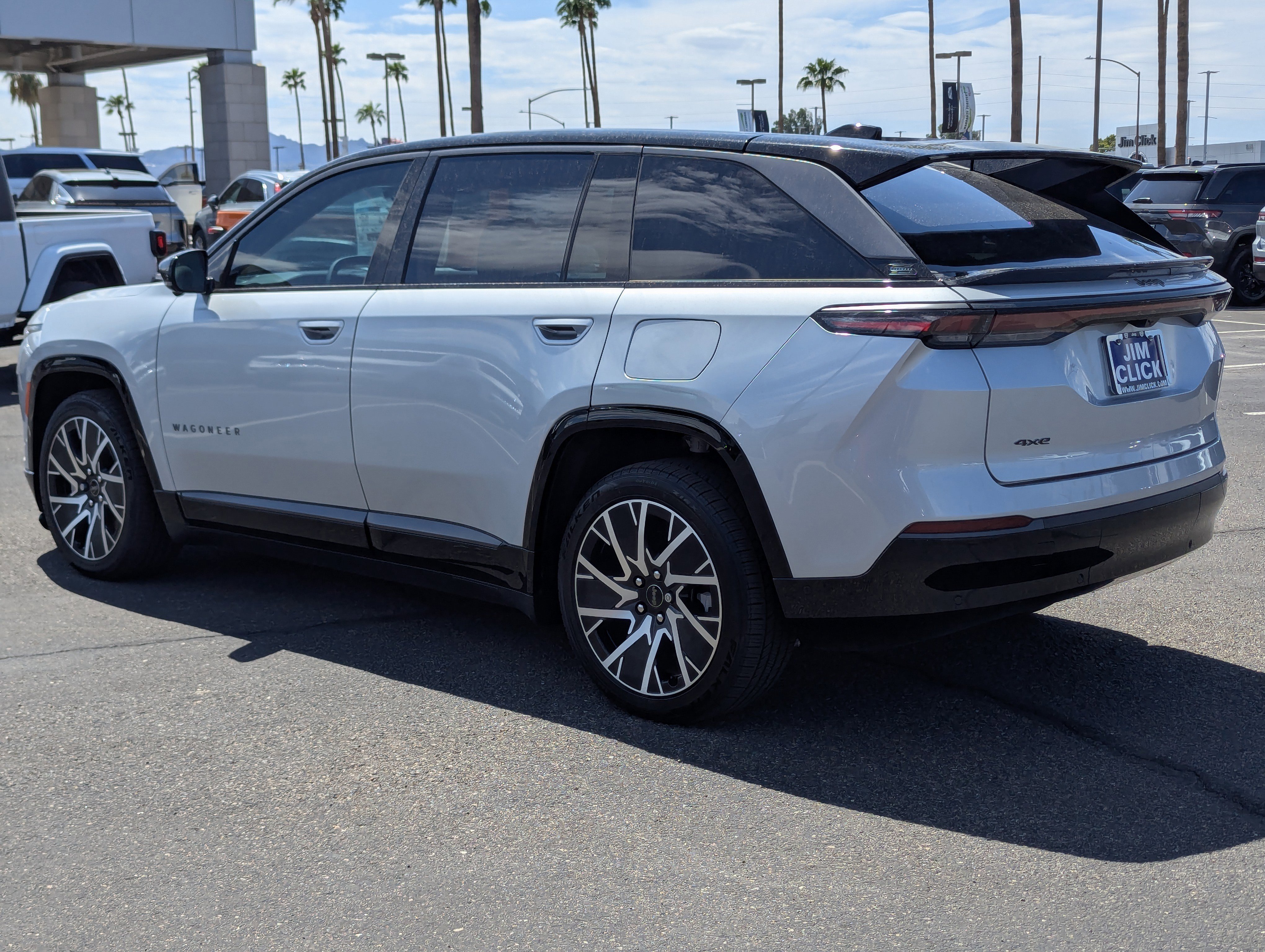 New 2025 Jeep Wagoneer Limited image 4
