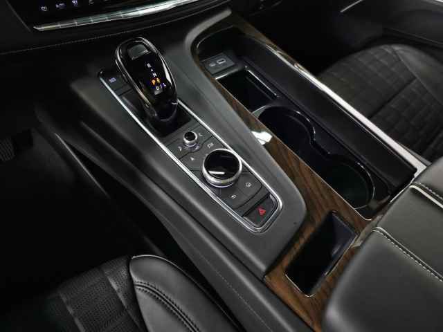 Certified 2024 Cadillac Escalade ESV Premium Luxury Platinum w/ LPO, Floor Liner Package AWD/4WD image 49