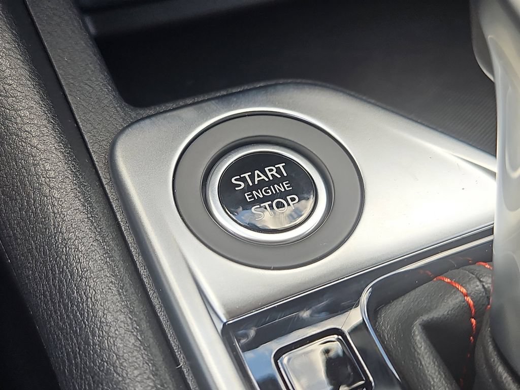 New 2025 Nissan Sentra SR FWD image 7