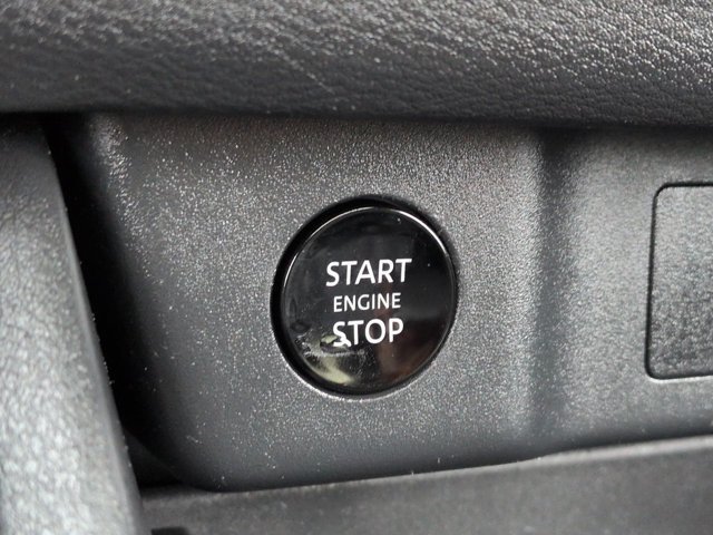 Used 2025 Nissan Rogue SV w/ SV Premium Package FWD image 28
