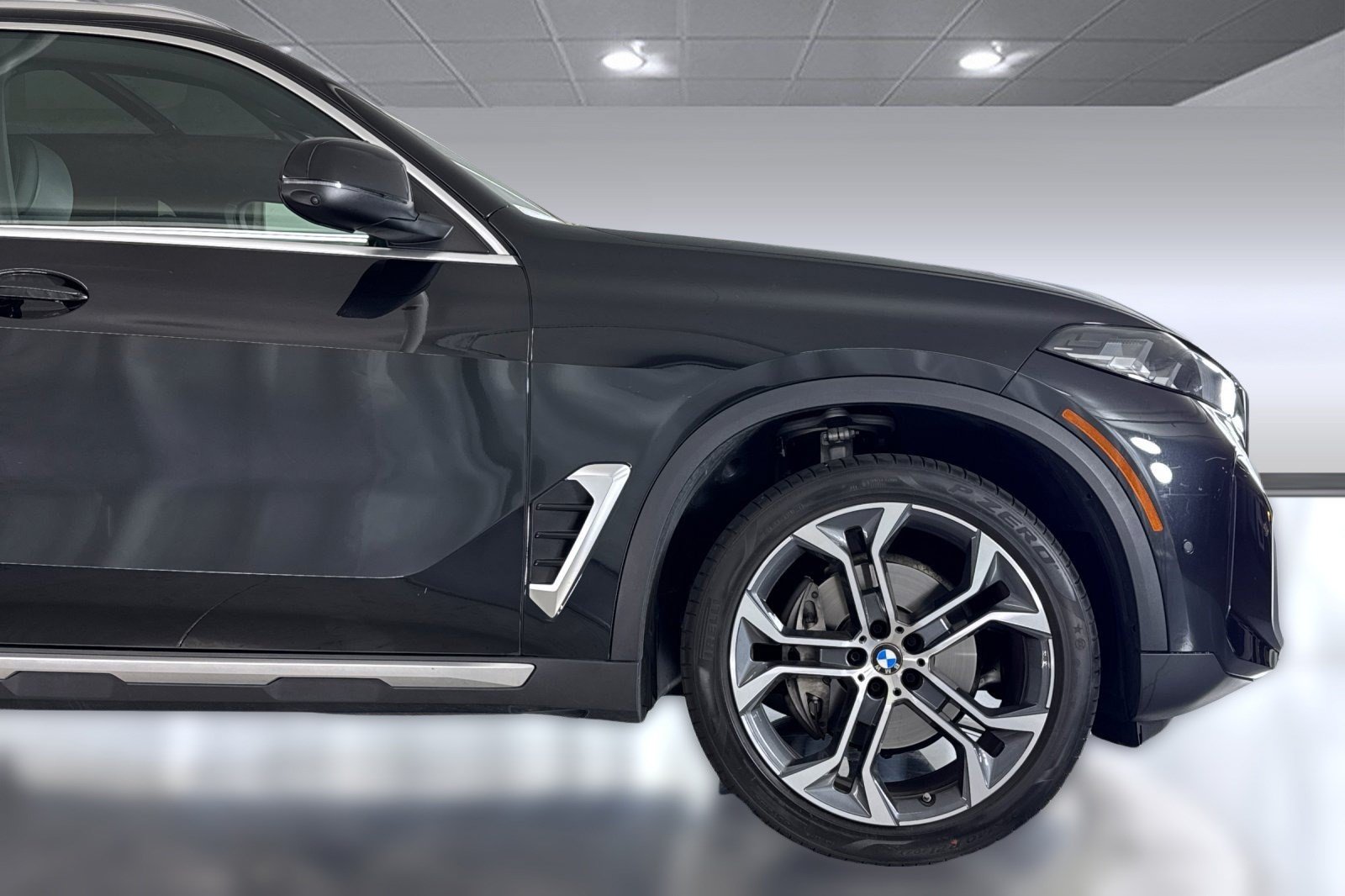 Certified 2024 BMW X5 sDrive40i w/ Parking Assistance Package RWD image 35