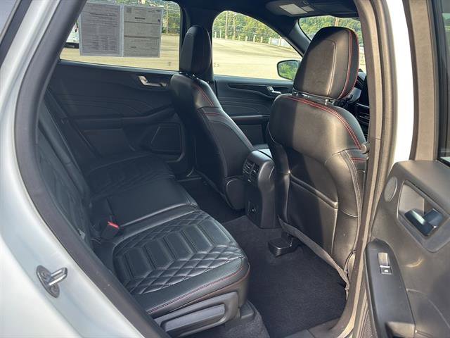 Certified 2023 Ford Escape ST-Line Elite w/ Premium Technology Package image 19