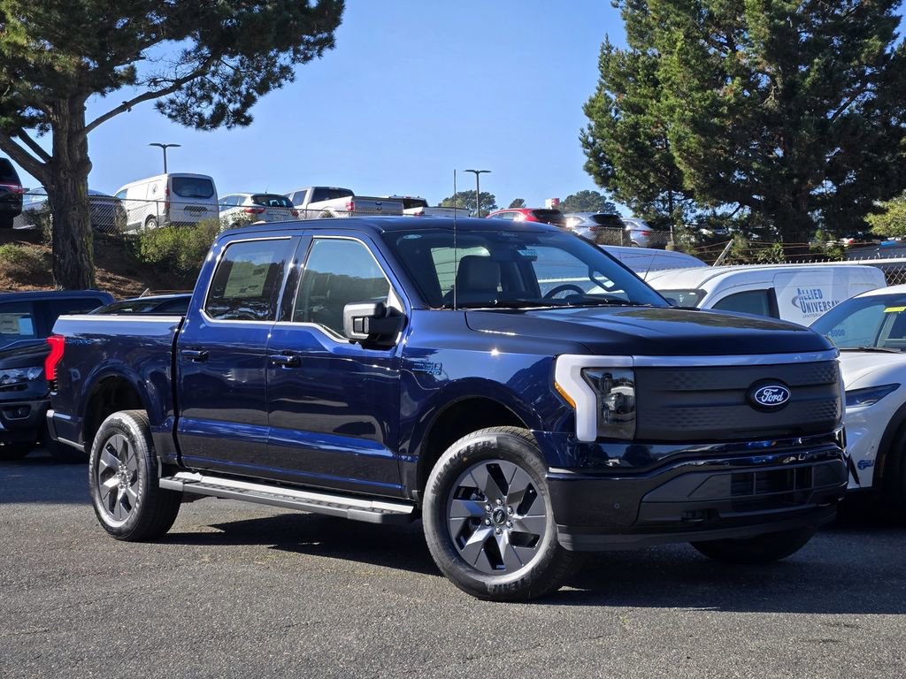 New 2025 Ford F150 Lightning Flash AWD/4WD image 19