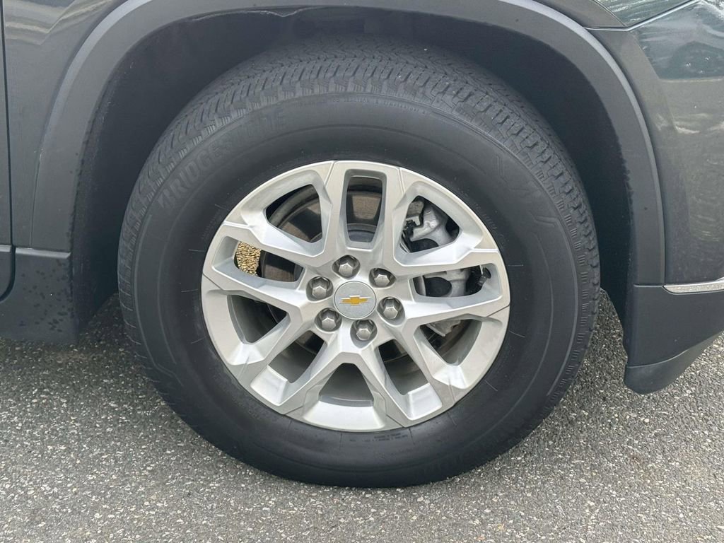 Used 2021 Chevrolet Traverse LT AWD/4WD image 8