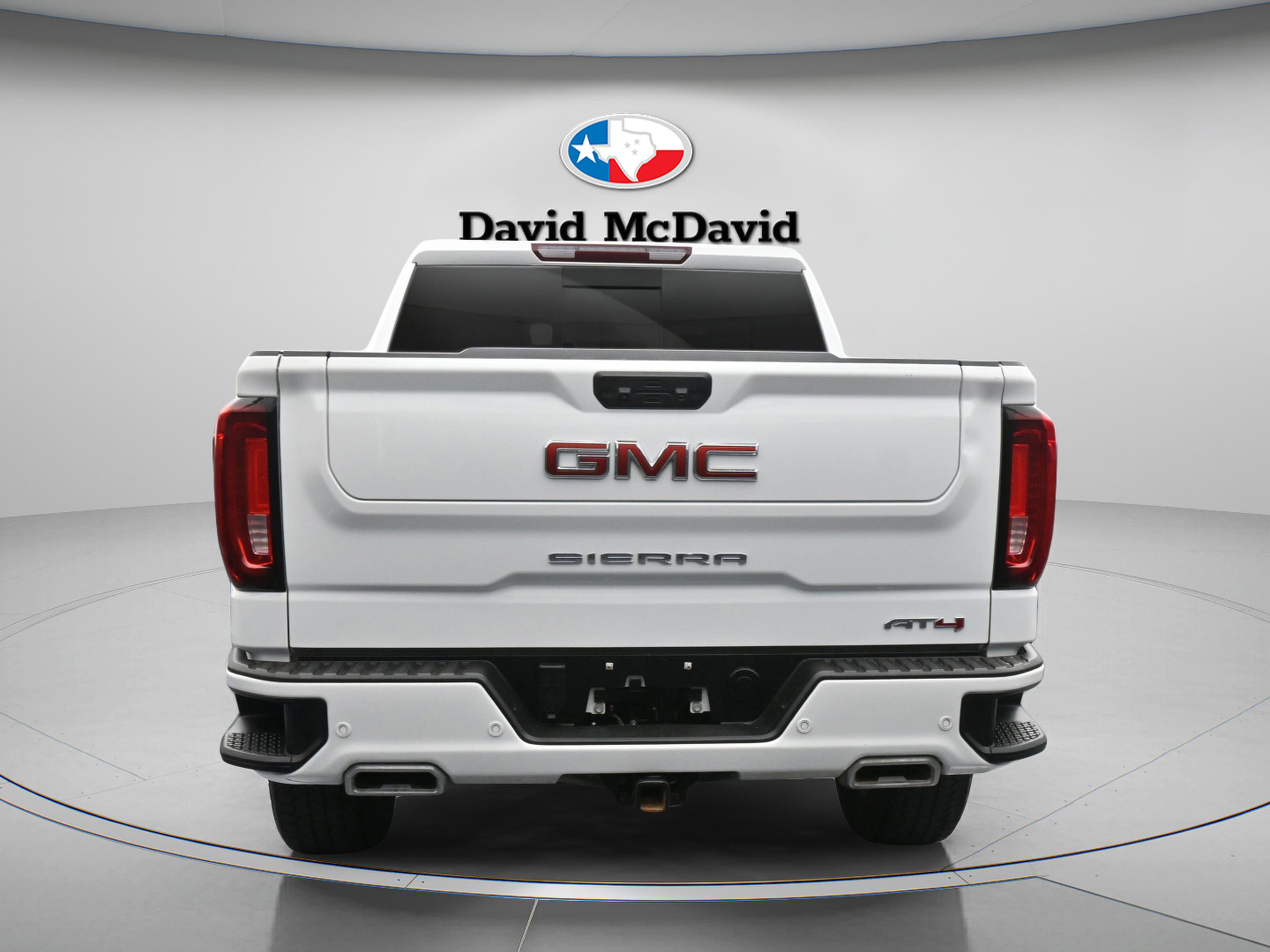 Used 2024 GMC Sierra 1500 AT4 w/ AT4 Preferred Package AWD/4WD image 8