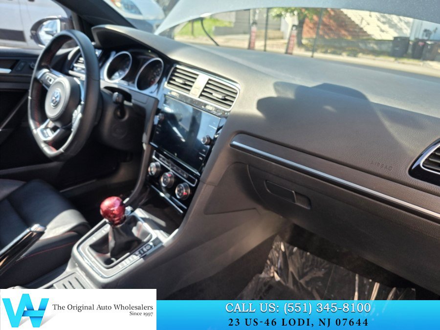 Used 2021 Volkswagen GTI SE FWD image 13