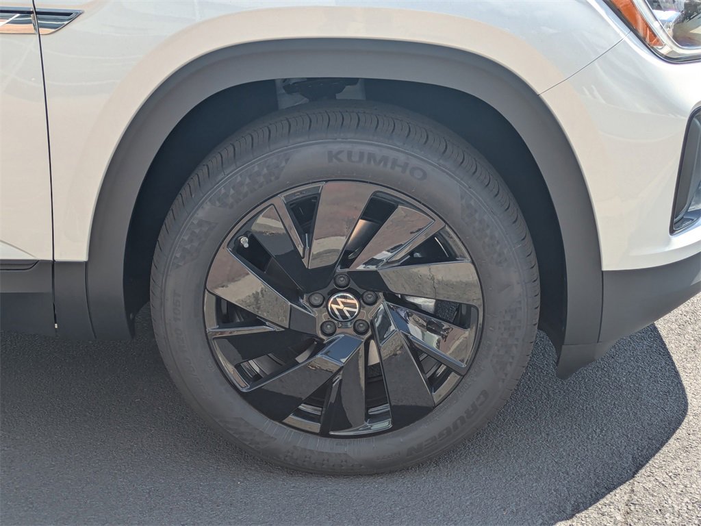 New 2026 Volkswagen Atlas Cross Sport SE image 12